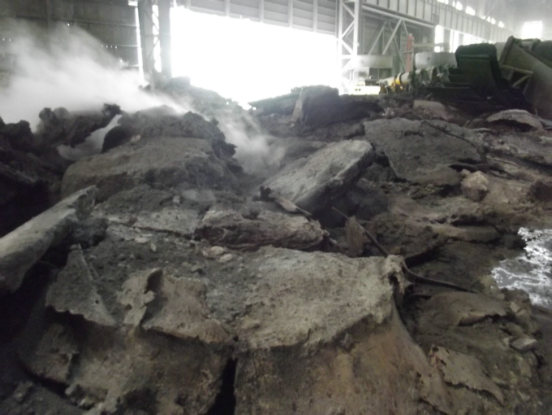 連鑄大包澆余切割破碎